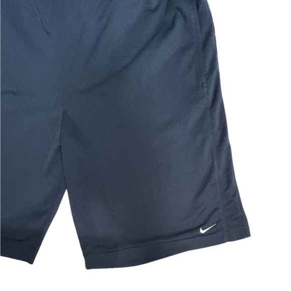 NIKE Gym Mesh Athletic Shorts - Picture 3 of 4